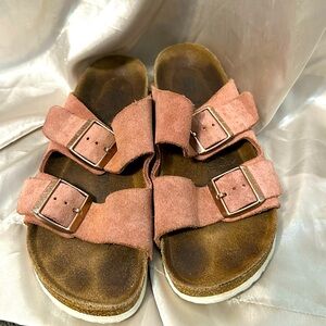 Pinkish color Birkenstocks, size 37. Create a bundle and save! Or make offers!